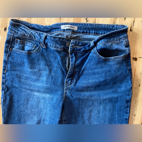 GUC Satin Doll Women’s jeans - Picture 2 of 4